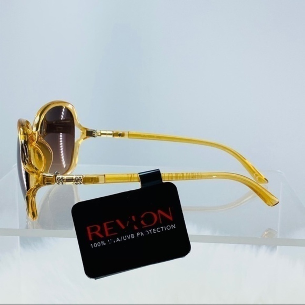 REVLON - Picture 2 of 6